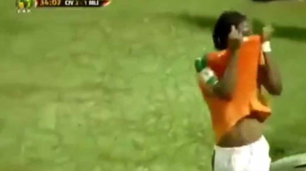 Vidéo – Qualifications Mondial 2018 – Cote d’Ivoire 3-1 Mali – Gervinho marque le 3eme but ivoirien – Regardez.