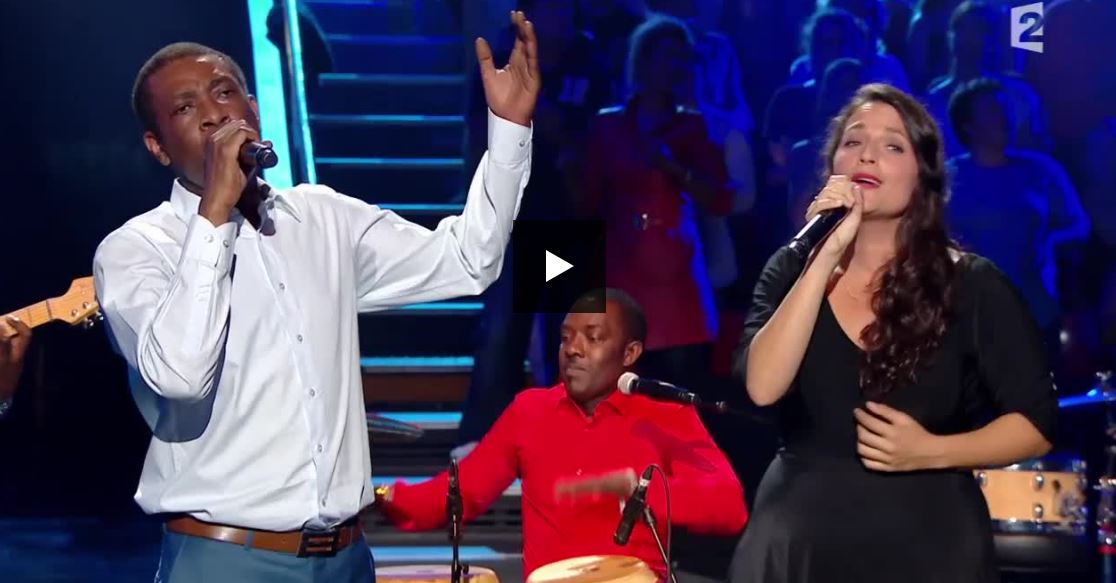 Vidéo : Magnifique interprètation de « Seven Seconds » par Youssou Ndour et Nach dans Taratata – Regardez.