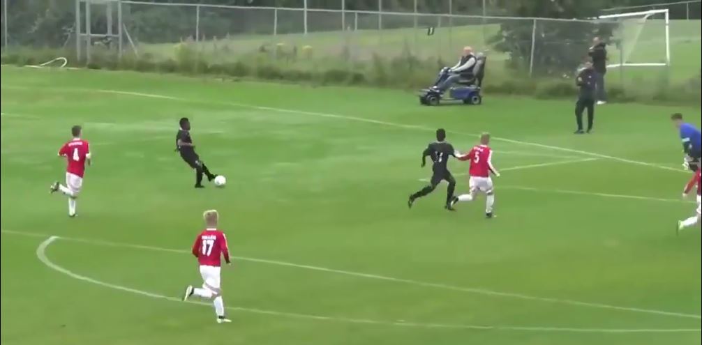 Vidéo : Agé de 13 ans, Karamokho Dembélé dans les U20 de Celtic. Regardez