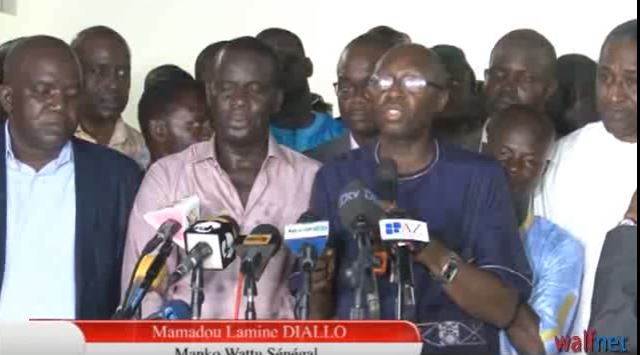Vidéo : Face à la presse, Manko watu Senegaal tire sur les Sall – Regardez