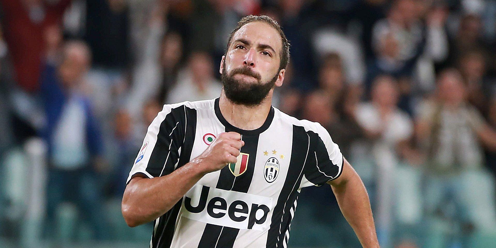 Juve/Naples: un supporter incite Kalidou Koulibaly à blesser Higuain au genou, mais…