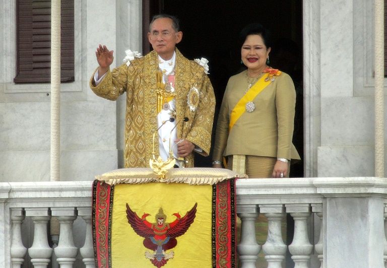 Le roi de Thaïlande est mort