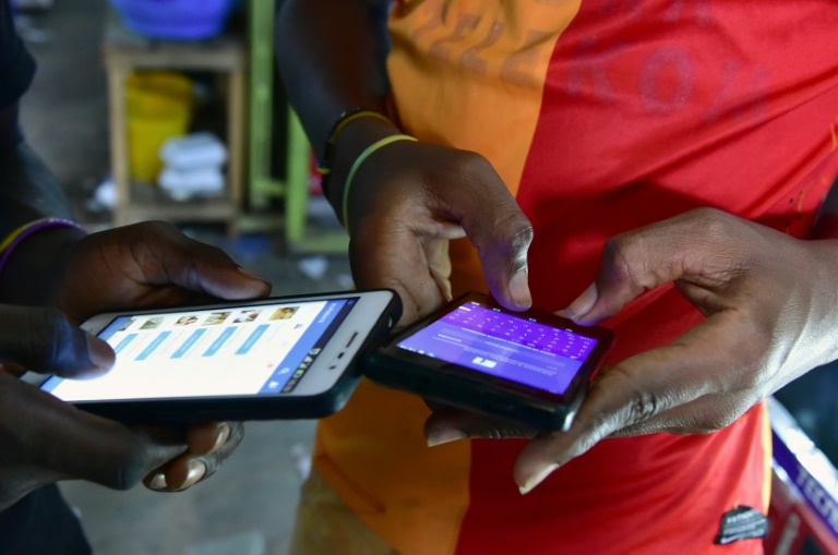 Escrocs sur internet: la Côte d’Ivoire assure être près de « gagner »