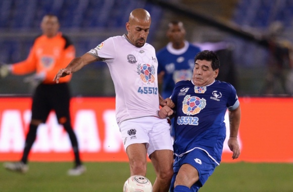 Match de la paix: Diego Maradona et Veron ont failli se battre