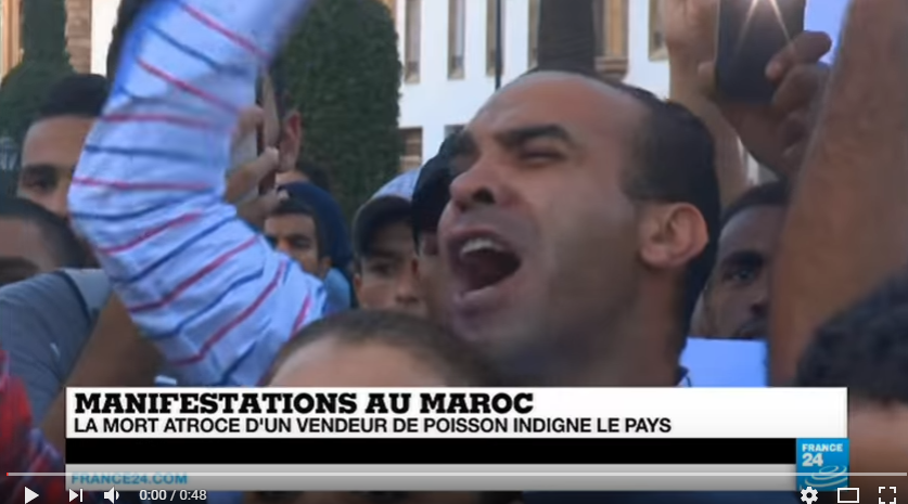 Vidéo: Vive tension au Maroc après la mort d’un marchand de poisson. Regardez!