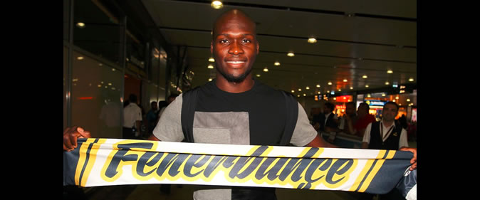 (Photos) Fenerbahçe: Moussa Sow et ses coéquipiers sains et saufs après un atterrissage d’urgence à Budapest