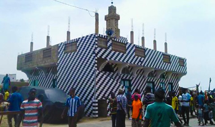 Vidéo : Les 2 mosquées de la division à Guet-ndar – Regardez.