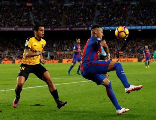Vidéo: Neymar invente un geste technique incroyable contre Malaga. C’est incroyable, regardez!