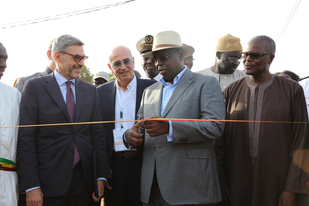 (12) Photos : Inauguration de la centrale solaire de Malicounda. Regardez
