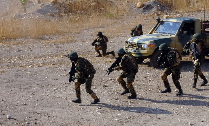 Macky Sall promet de poursuivre l’équipement des forces armées sénégalaises