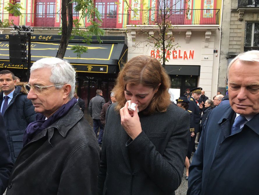 En images : l&rsquo;hommage rendu aux victimes de Bataclan, un an après