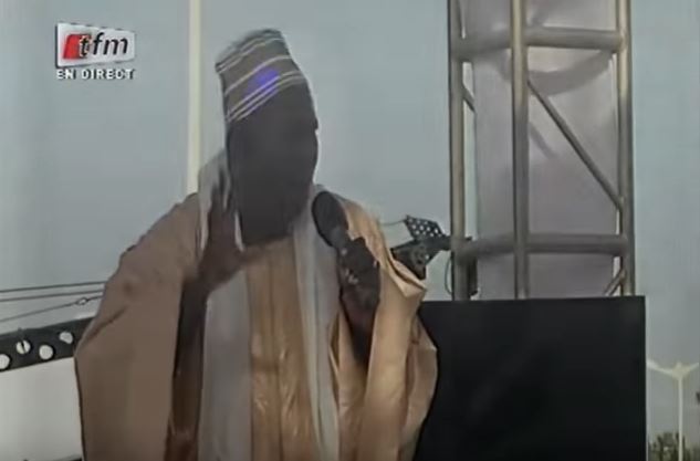 Vidéo –  Admirez la Passion qui anime cet Homme quand il parle de Serigne Touba…Regardez!