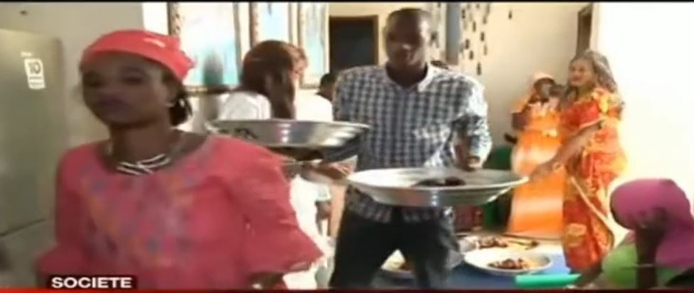 Vidéo : Magal 2016 – Ceux qui sont restés à Dakar aussi n’ont pas manqué aux recommandations du Cheikh – Regardez.
