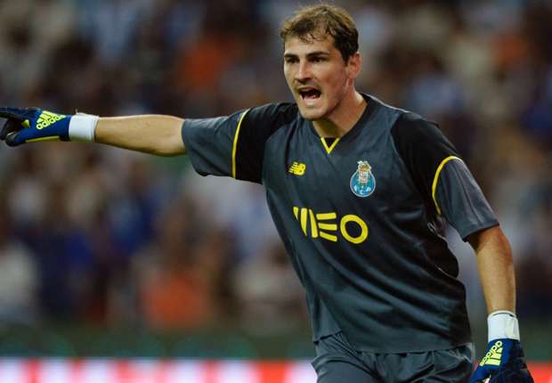 Real Madrid: Iker Casillas défend Zinedine Zidane