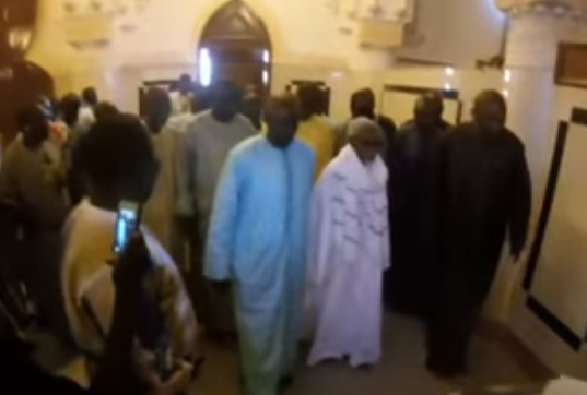 Vidéo – Magal 2016: Regardez le Khalif général des mourides à la Grande Mosquée de Touba
