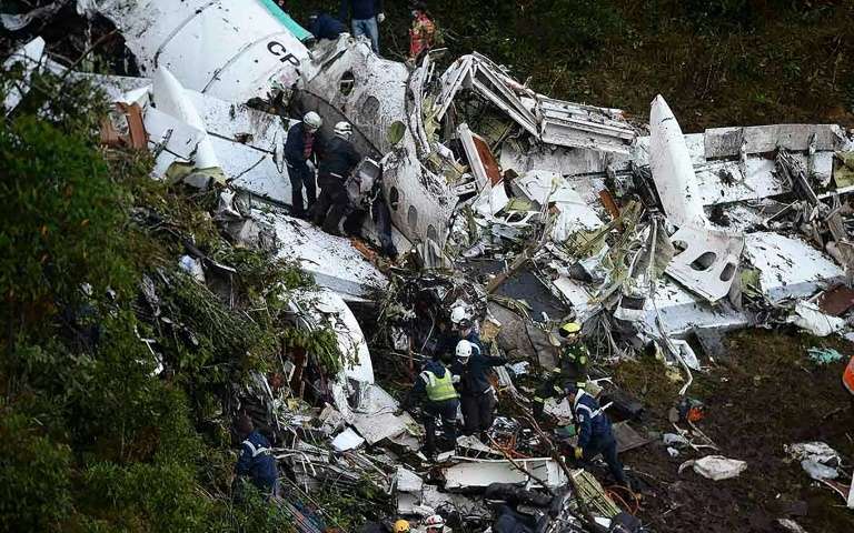 Brésil -76 morts et 5 survivants après le crash de l’avion transportant l’équipe de Chapecoense