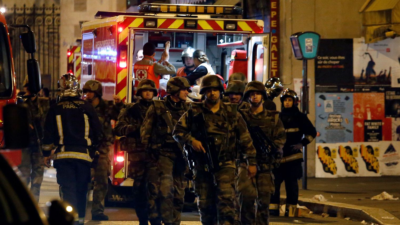 Paris Attentats Du 13 Novembre Un An Après