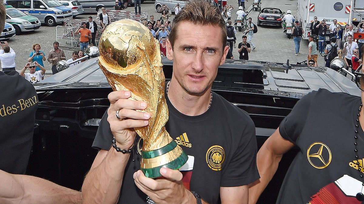 Fin de carrière: « Auf wiedersehen » Miroslav Klose!
