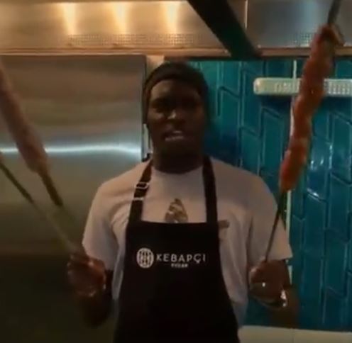 Vidéo – Foot: Demba Bâ et Moussa Sow comme des cuisiniers turcs, Regardez!!!