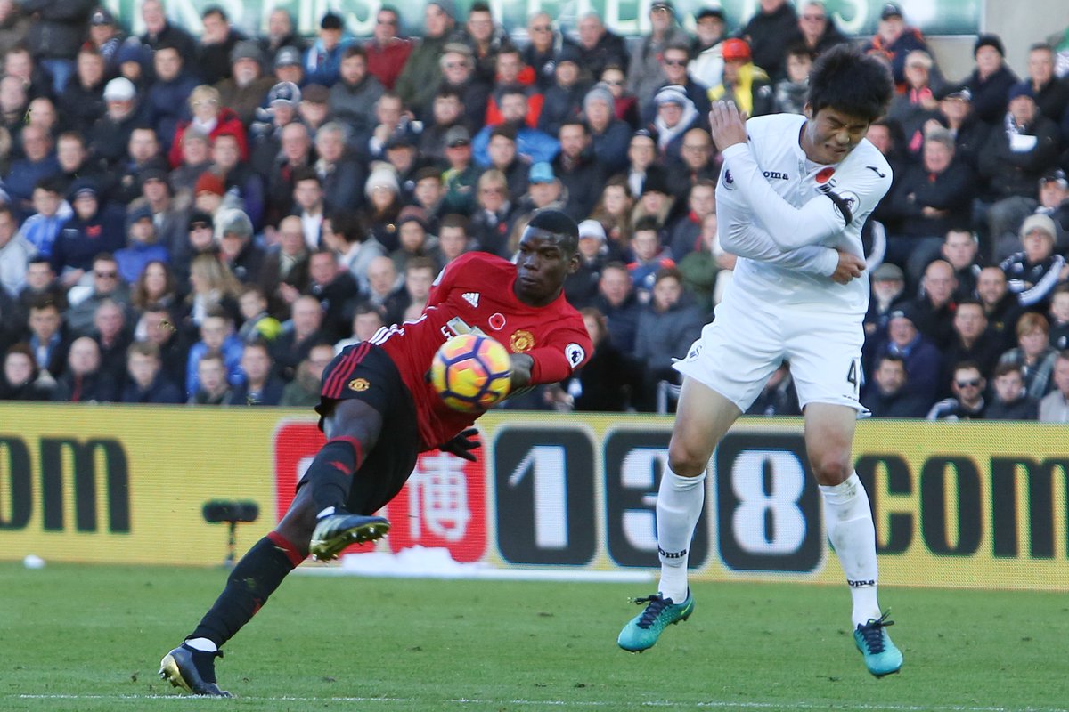 [Vidéos] Swansea/Man Utd: Pogba et Ibrahimovic libèrent les Reds Devils à la mi temps (0-3)