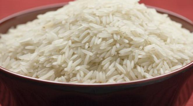 Le riz importé manque à Dakar : commerçants et consommateurs angoissés