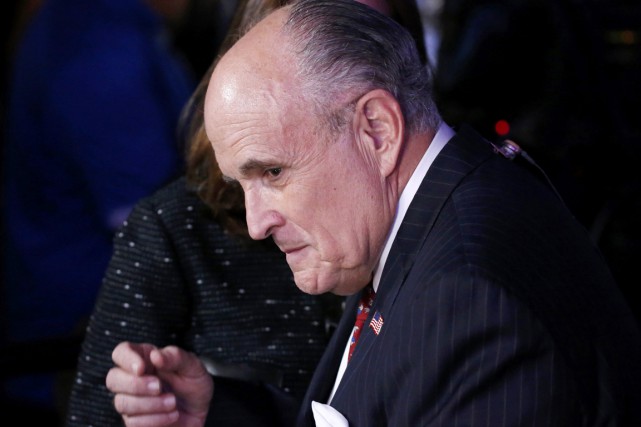 Le pressenti ministre de la Justice de Trump n’exclut pas de poursuivre Clinton