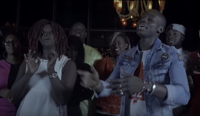 Exclusivité: Le nouveau clip de Abiba feat Sidiki Diabaté « Papounet »
