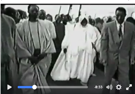 Vidéo: visite de S. Mourtada Mbacké en France en 1993. Regardez!