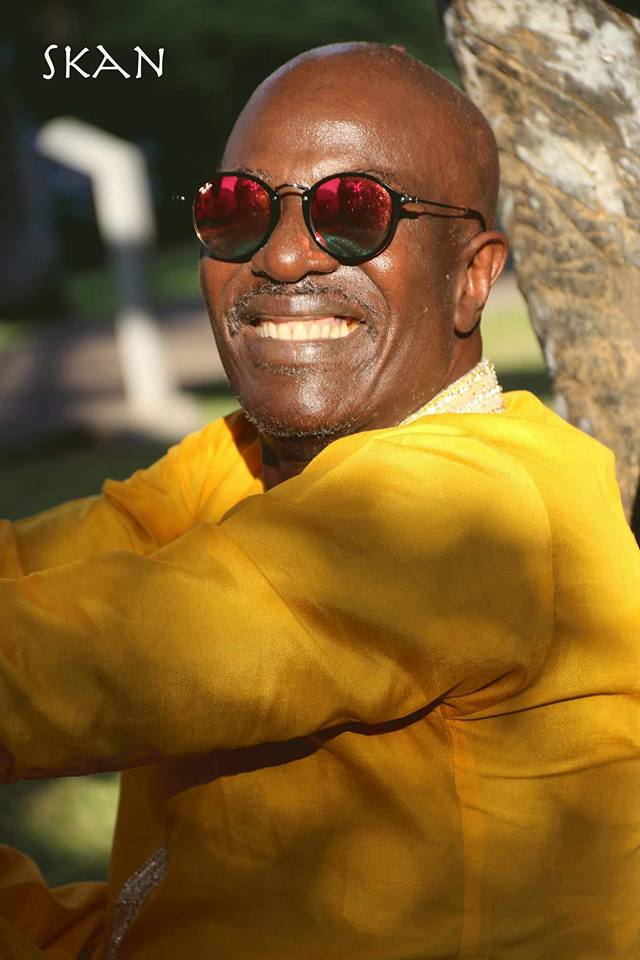 Photos: Le tout nouveau look d’Alpha Blondy