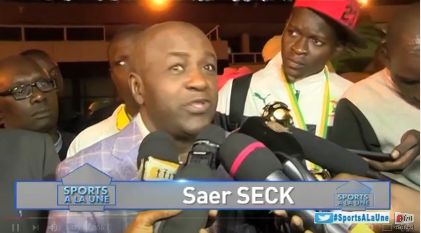 Vidéo- Arrivée des lions du Beach Socccer Champions D’Afrique à l’aéroport Léopold Sédar Senghor…Regardez !