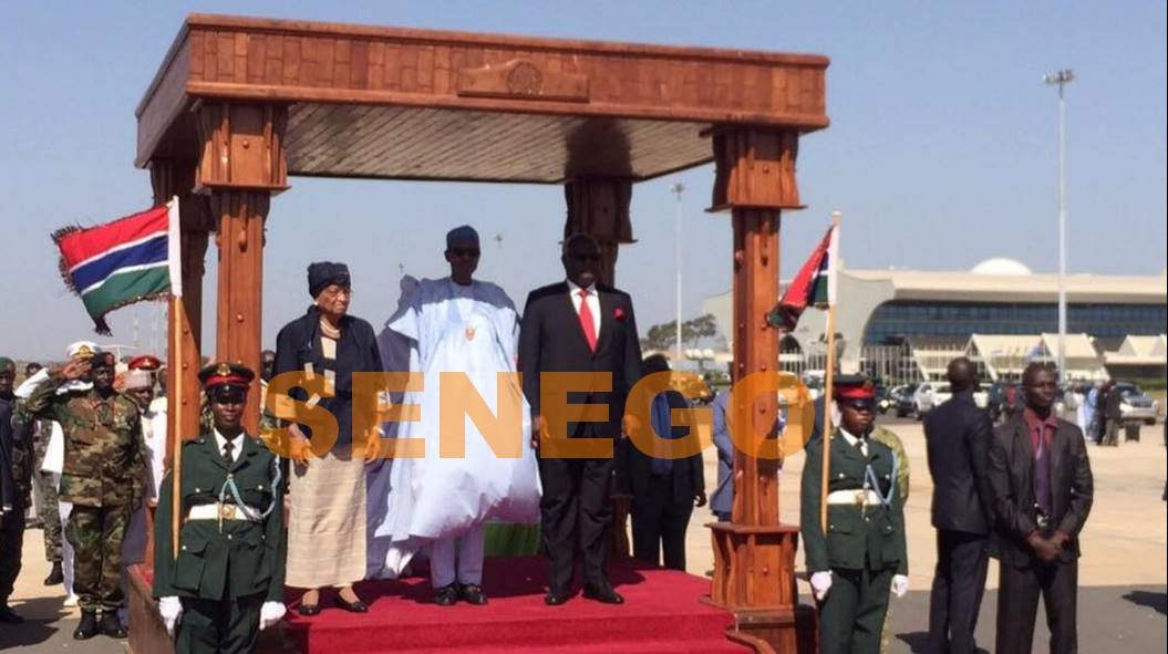 Gambie: les Présidents Elen Johnson Sirleaf et Buhari sont bien arrivés à Banjul