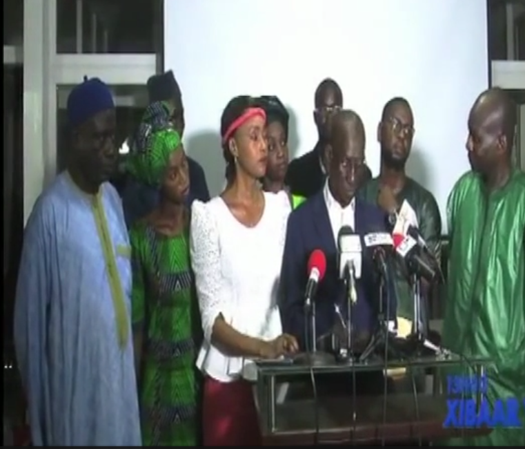 Vidéo : Affaire Petro Tim – Franck Timiss – Mankko Wattu Sénégal revient à la charge – Regardez.