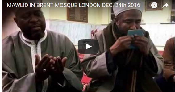 Vidéo: Un imam à Londres séduit par les Khassida de Serigne Touba .Regardez!
