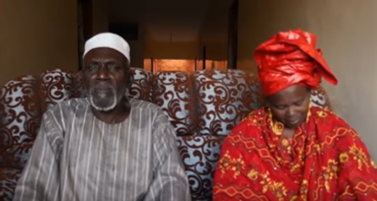 (12 photos): Modou Lô avec ses parents