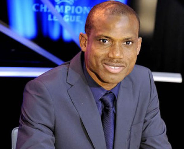 Sunday Oliseh nommé entraîneur en Hollande