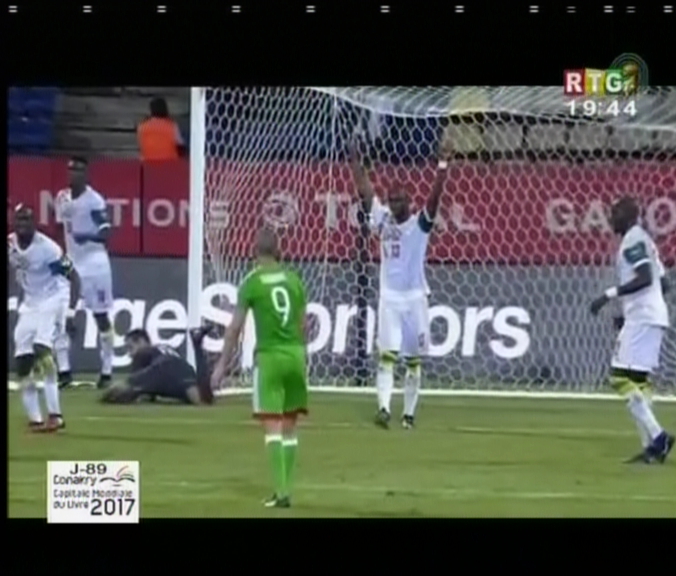 VIDEO – Egalisation du Sénégal contre L’Algérie  (1 -1 ) Regardez le But de Pape Kouly DIOP
