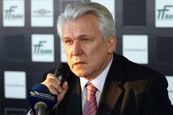 CAN 2017 : Kasperczak veut mettre fin aux erreurs défensives de la Tunisie