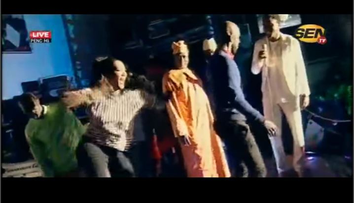 Vidéo – Abba, Yama et cheikh Sarr mettent le feu au concert de Wally Seck…Regardez !