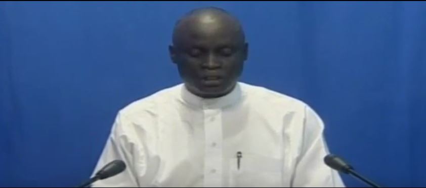 Vidéo : La mesure d&rsquo;Etat d&rsquo;urgence prise par Yahya Jammeh lue à la télévision publique gambienne en wolof – Regardez.