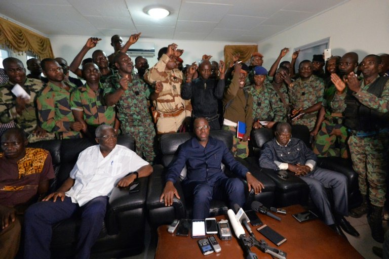 Côte d’Ivoire: libération du ministre de la Défense qui a quitté Bouaké