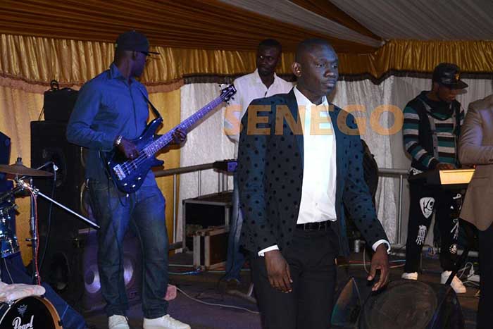 Pape Diouf à Guédiawaye, la fierté de toute la banlieue. Regardez