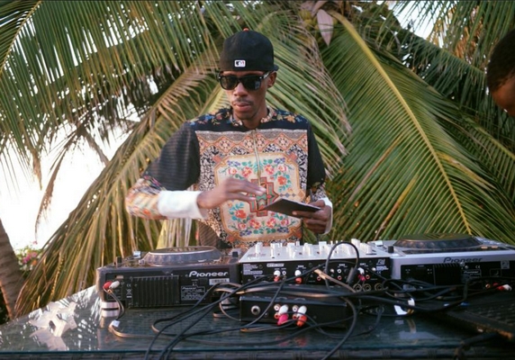 Vidéo: Dj Dollar met le feu à Kigali