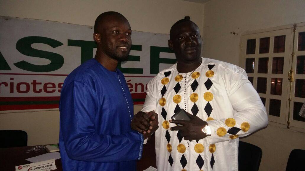 Ousmane Sonko recrute Baaye Mandione dans son parti