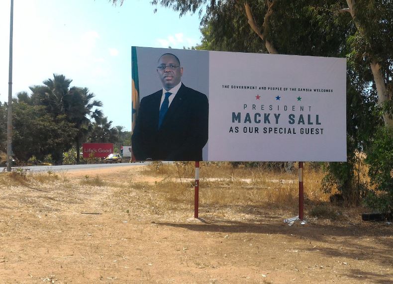 Arrêt sur image : La Gambie souhaite la bienvenue au Président Macky Sall