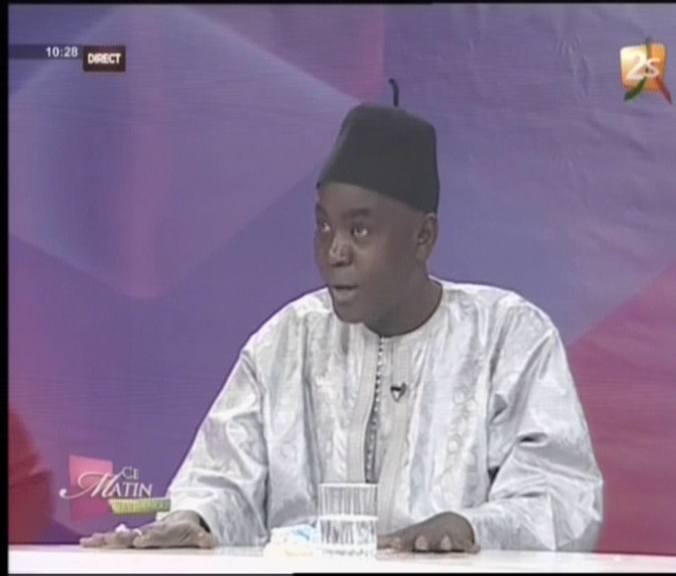 Vidéo:  Becaye Mbaye refuse de répondre aux moqueries de Pape Cheikh: « Man benen…Regardez
