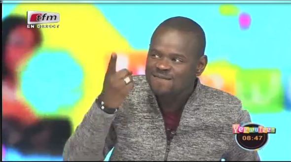 Vidéo –  Pape Cheikh Diallo raconte quand son invité gambien avait mangé son… ! Regardez !