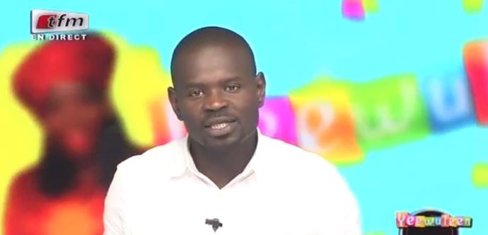 Vidéo-  Pape Cheikh règle ses comptes en direct et clashe un patron de presse : « Teudjeul… » Regardez!