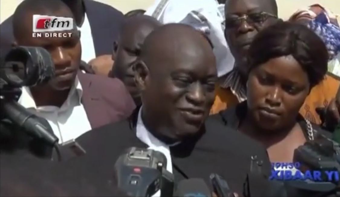 Vidéo : Après son face-à-face avec le juge, Bamba Fall retourne dormir à Rebeuss – Regardez.