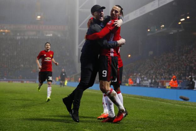 FA Cup: Blackburn Zlatané par Ibra, MU en quarts