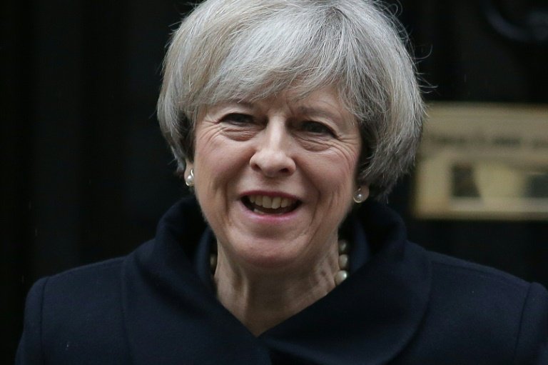 Les députés britanniques autorisent Theresa May à déclencher le Brexit